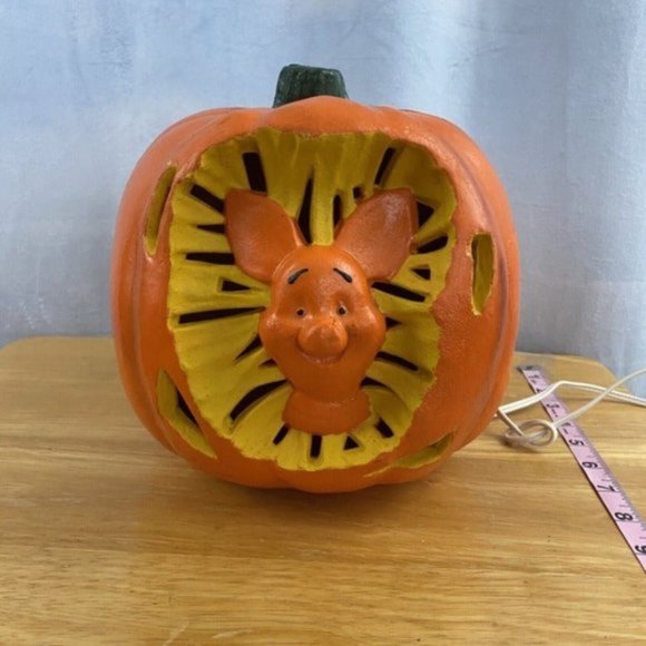 Disney Halloween Winnie Pooh PIGLET Jack O Lantern Light Foam Mold Pumpkin 1999 - Picture 1 of 6